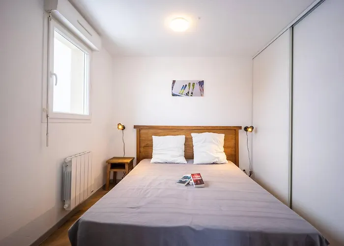 8 Pers. Peyragudes Avec Piscine Et Proche Des Pistes - Fr-1-695-27 *