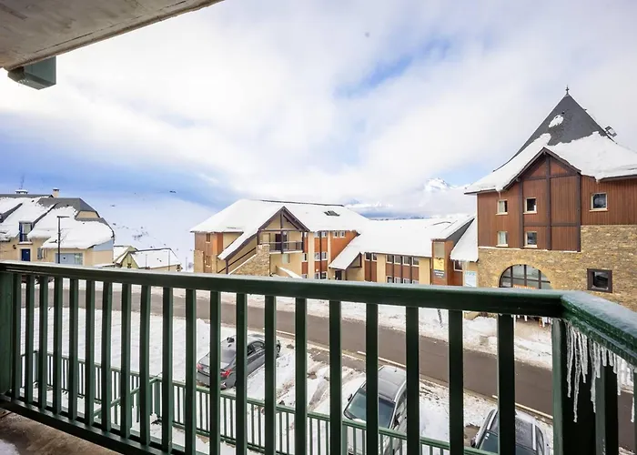 8 Pers. Peyragudes Avec Piscine Et Proche Des Pistes - Fr-1-695-27 アパート